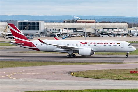 MK42 (MAU42) Air Mauritius Flight Tracking and History.